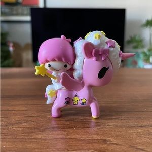 Tokidoki x Hello Kitty Little Twin Stars Unicorno